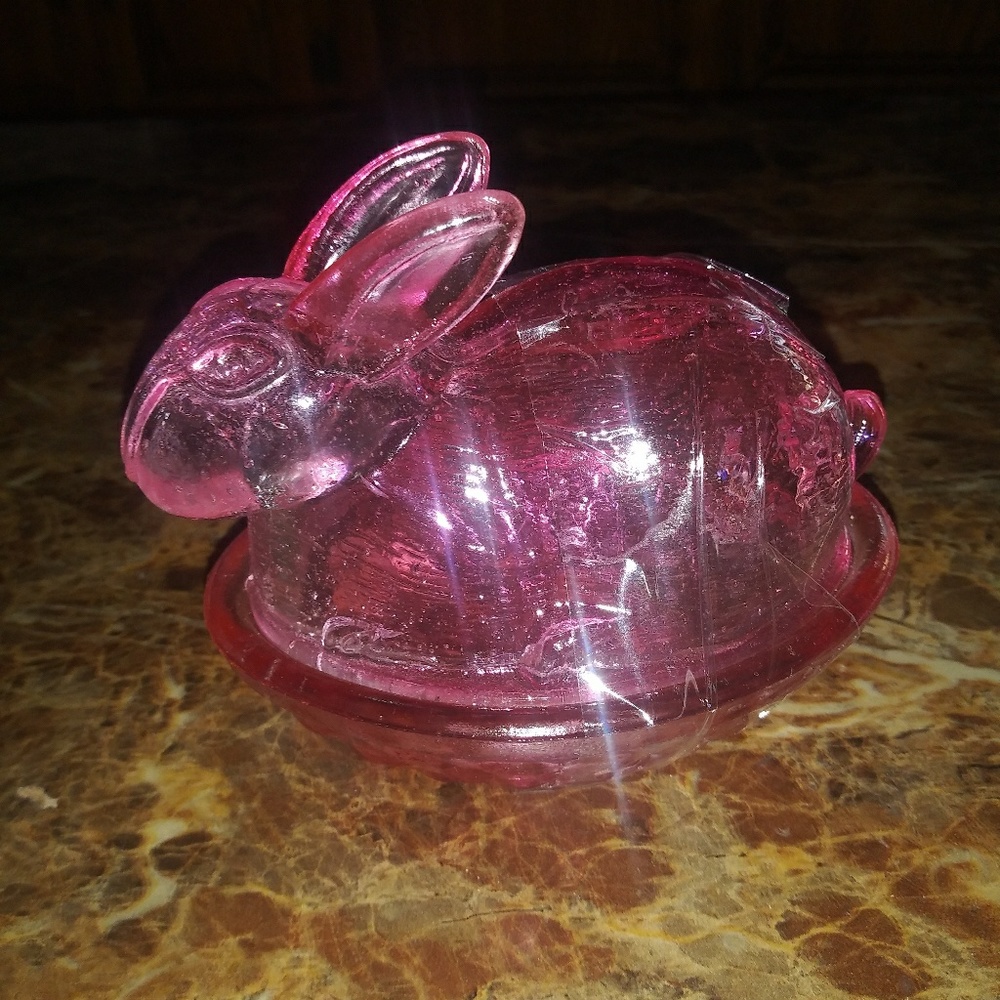 Beautiful pink vintage bunny dish